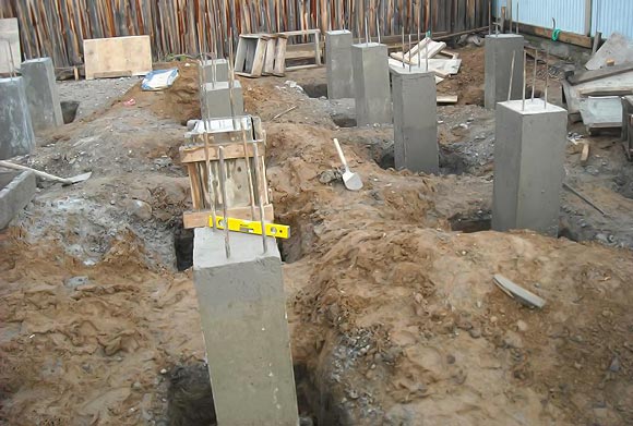 Столбчатый фундамент на столбах из бетона